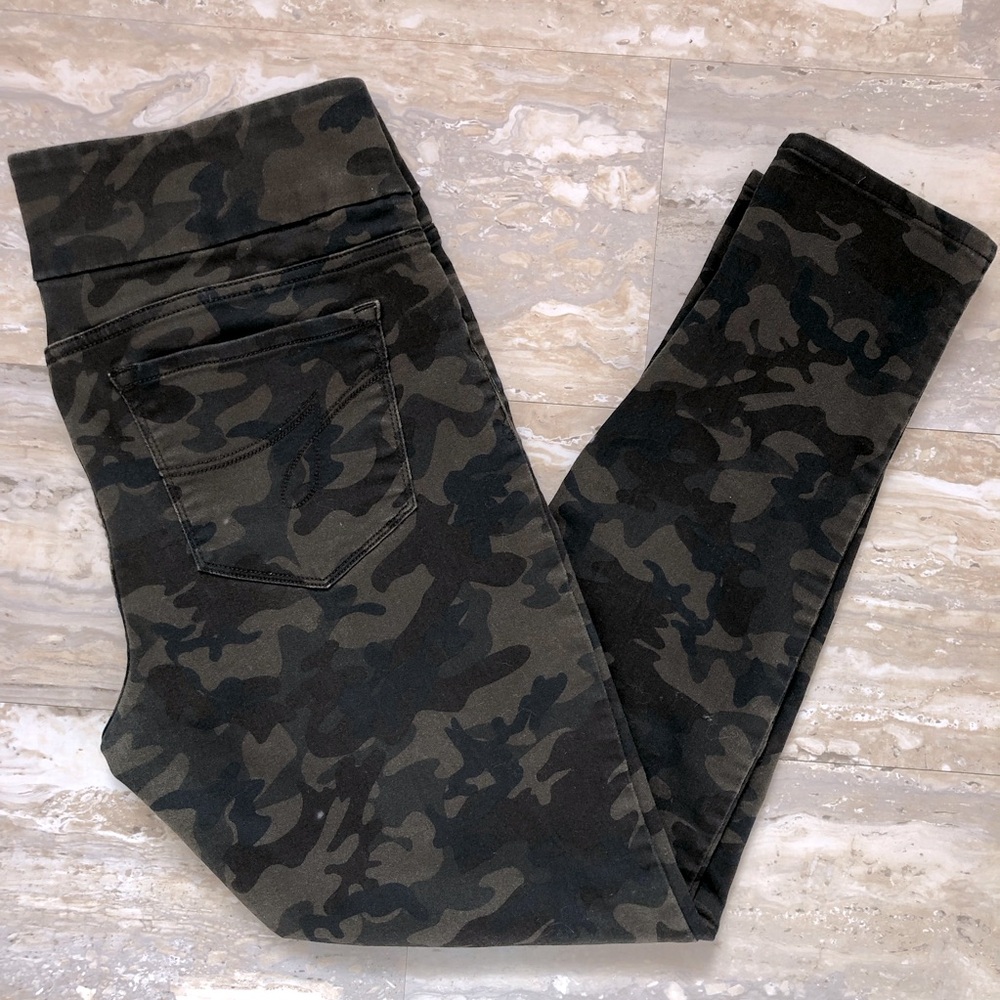Jordache Pull On Leggings Camo Camouflage Pants / Stretch Jeans Size Large